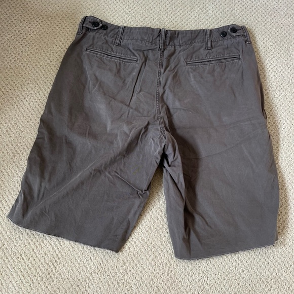 Men's Casual Gray Chino Shorts - Picture 2 of 4
